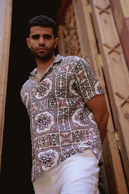 Men's Square Button-up (Arabisk)